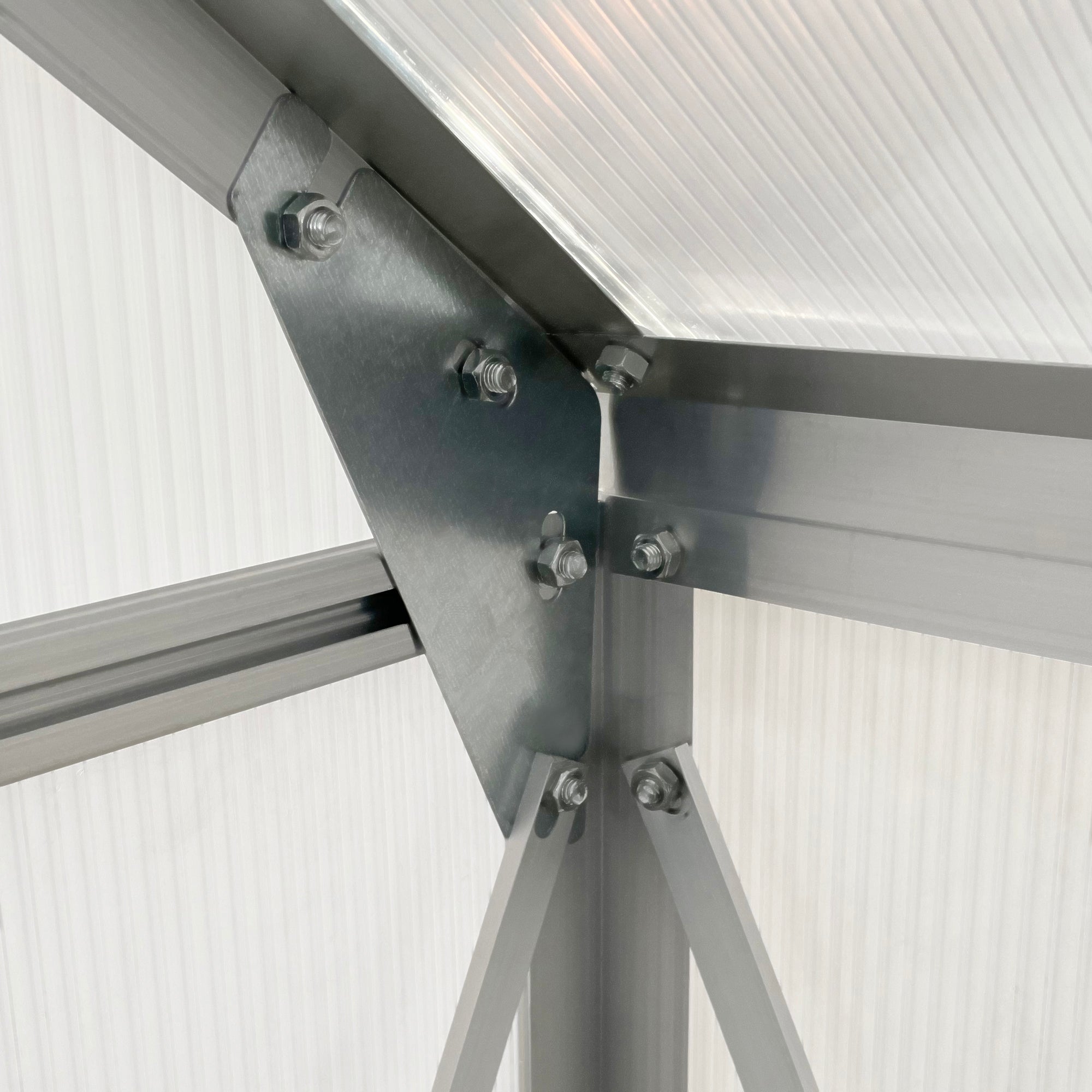 6' x 6' x 6.5' Polycarbonate Greenhouse, Walk-in Green House with Adjustable Roof Vent, Galvanized Base, Sliding Door and Rain Gutter for Outdoor, Garden, Backyard, Clear