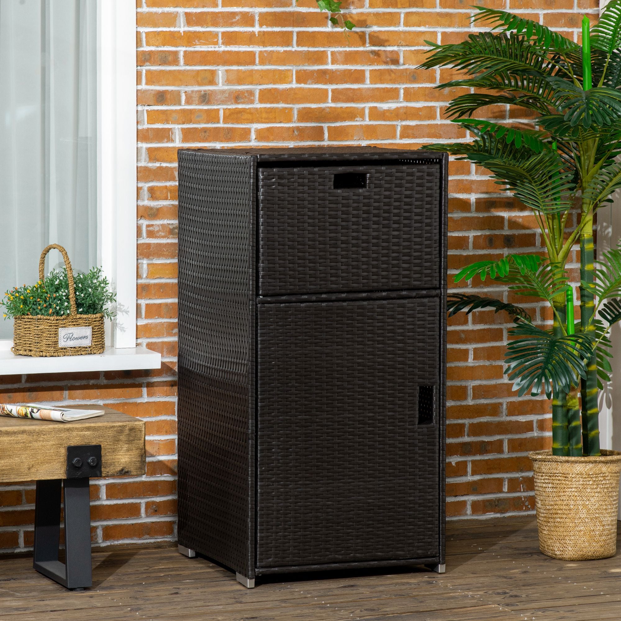 Ratten Outdoor Towel Rack for Pool Towel Rack, Dark Brown